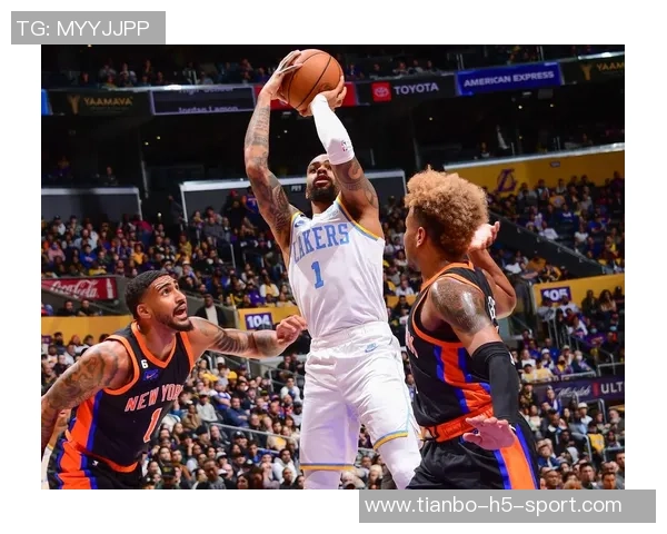 尼克斯逆袭湖人展现团队氛围卢卡的压力与挑战并存